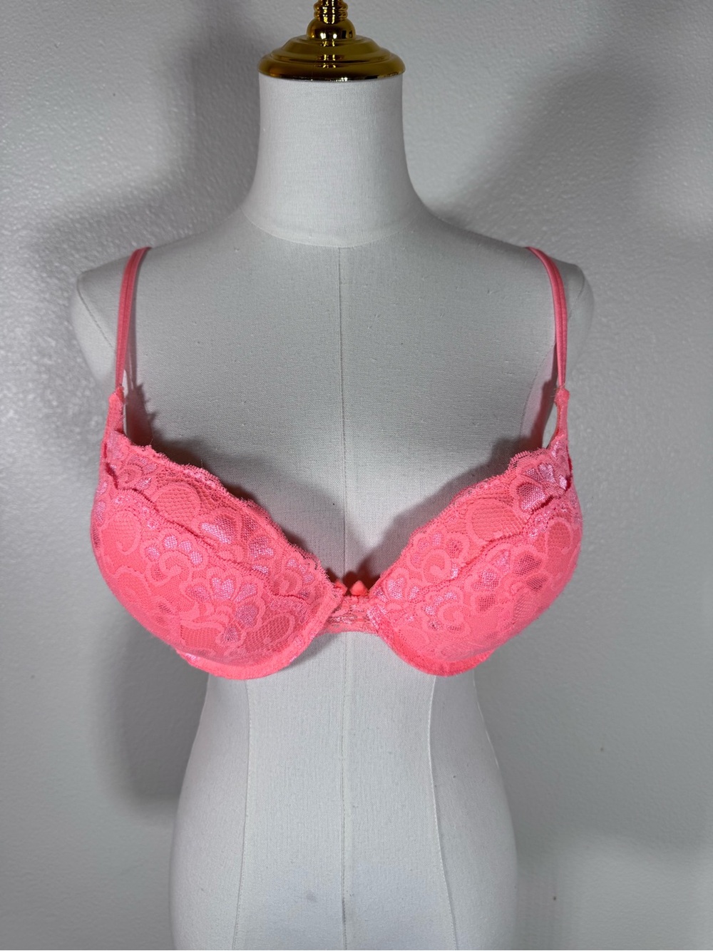 Women’s Lace Push-Up Bra in Bright Orange